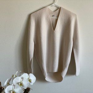 Slouchy Uniqlo cream sweater